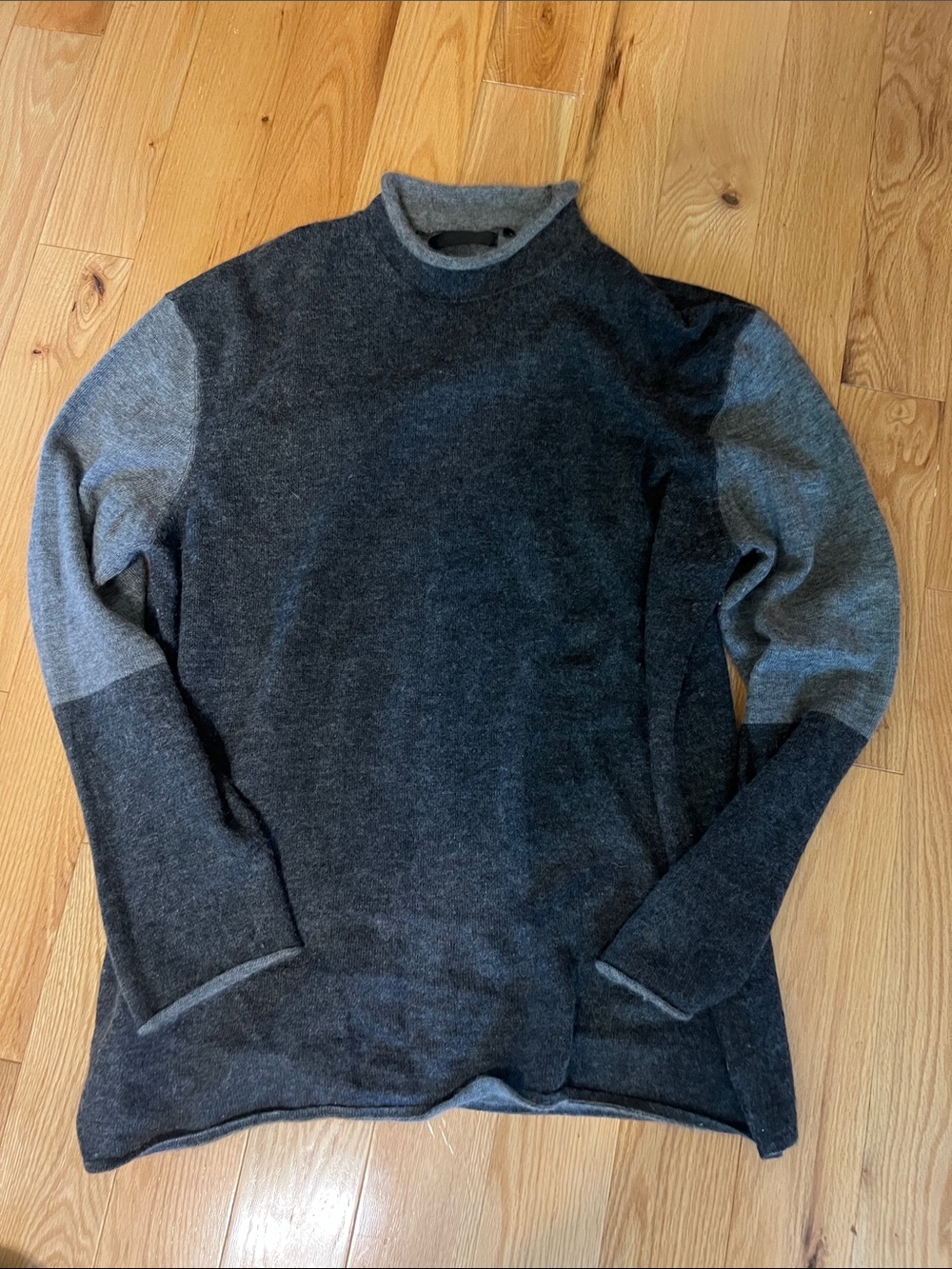 Donna Karan Women's Colorblock Turtleneck Sweater - Charcoal & Light Gray